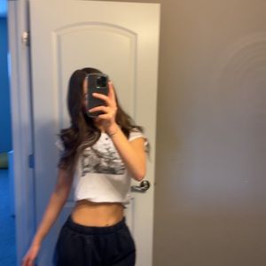 Meet your Posher, Maya